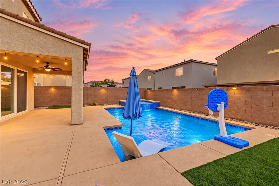 4618 Summer Azure Street Property Photo 31