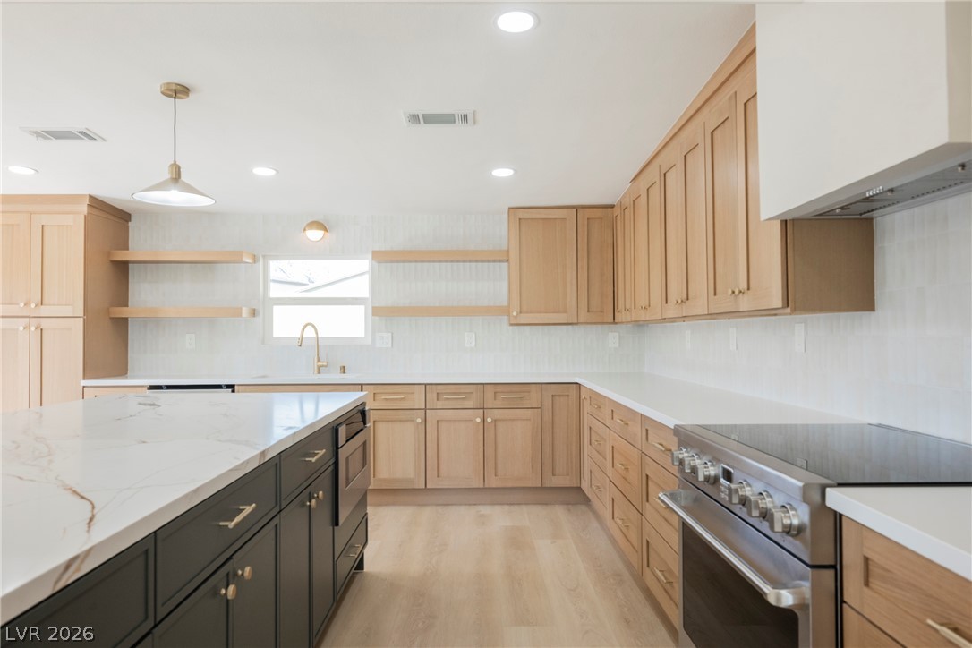 617 East Fairway Road Property Photo 1