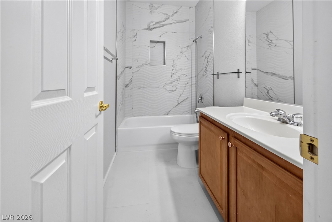 6276 Huntington Ridge Avenue Property Photo 18