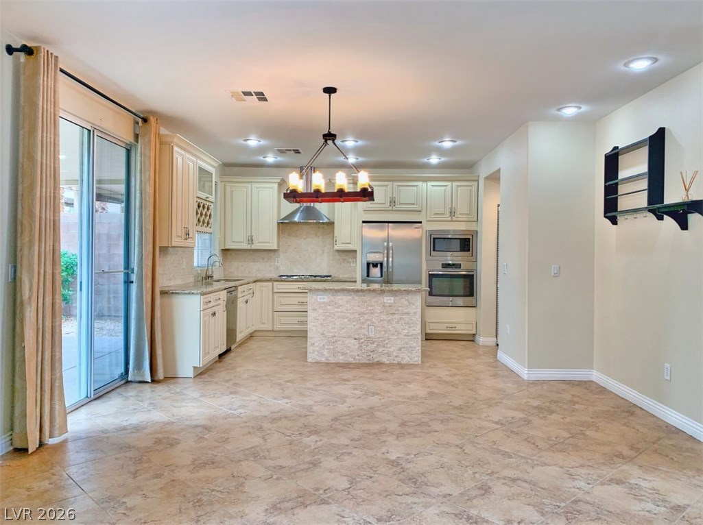 10859 Vista Marbella Avenue Property Photo 4