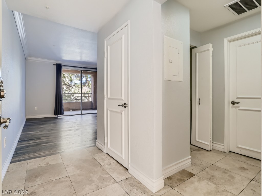 260 East Flamingo Road 220 Property Photo 5