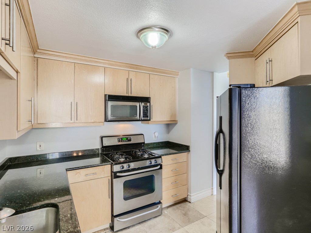 260 East Flamingo Road 220 Property Photo 9