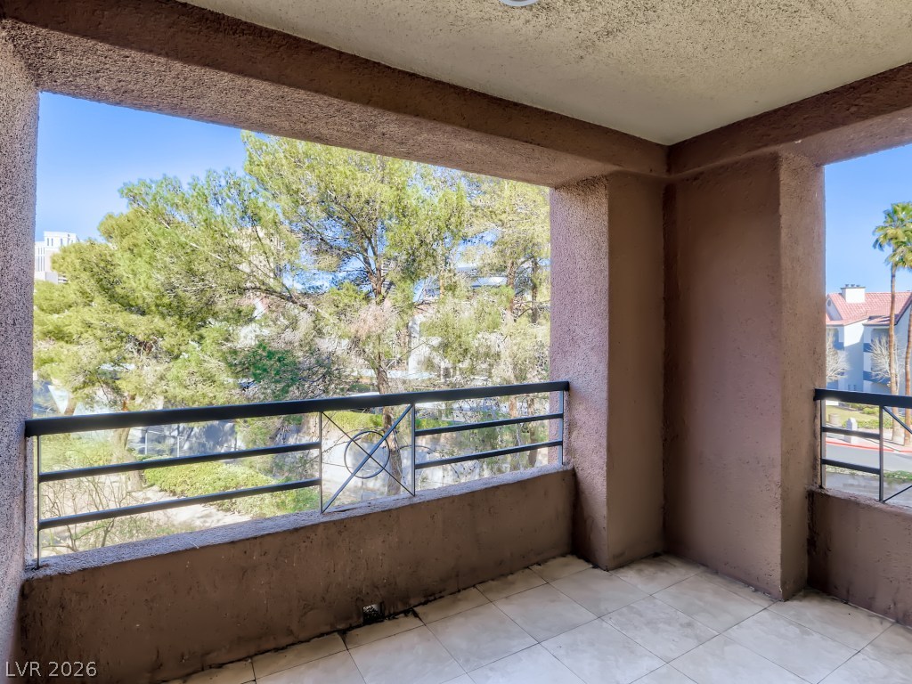 260 East Flamingo Road 220 Property Photo 19