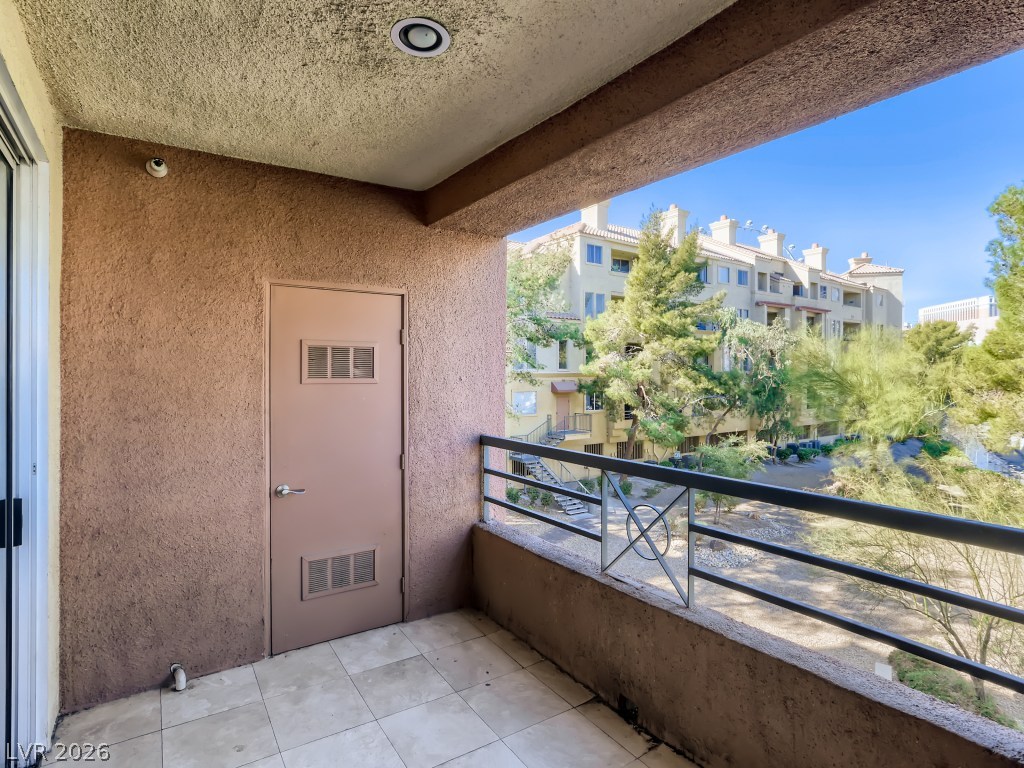 260 East Flamingo Road 220 Property Photo 20