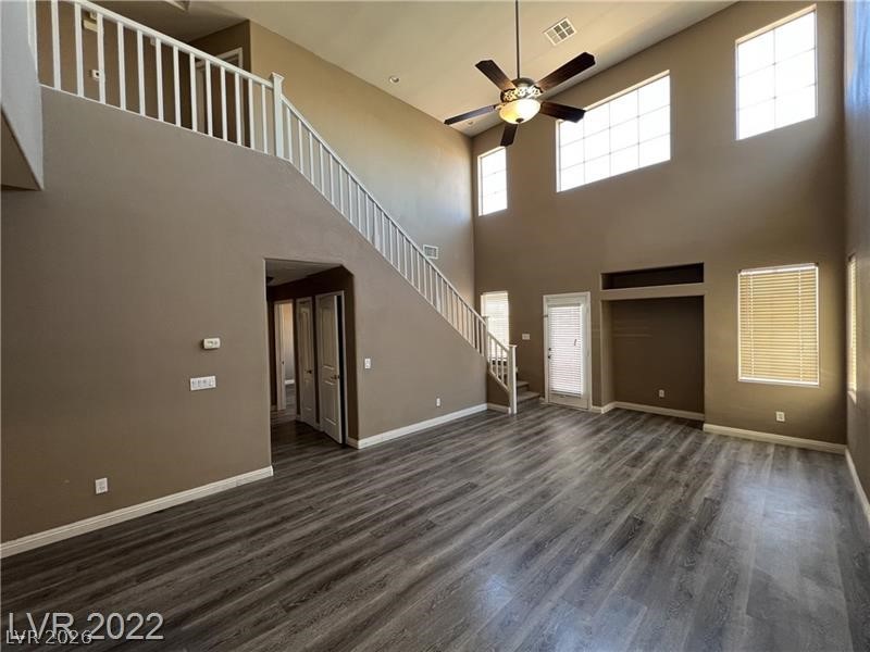 9716 Skiers Chalet Court Property Photo 4