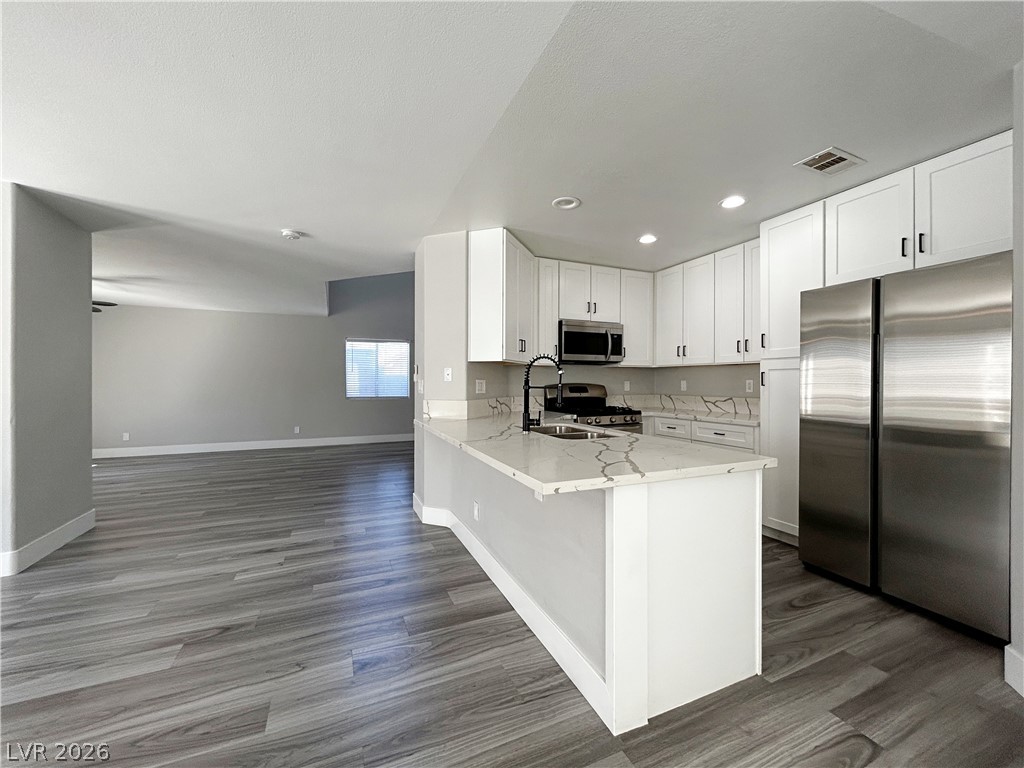 3921 Hampton Grove Court Property Photo 12
