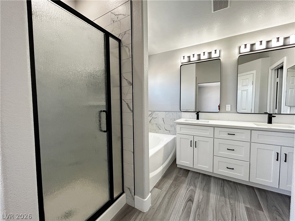3921 Hampton Grove Court Property Photo 29