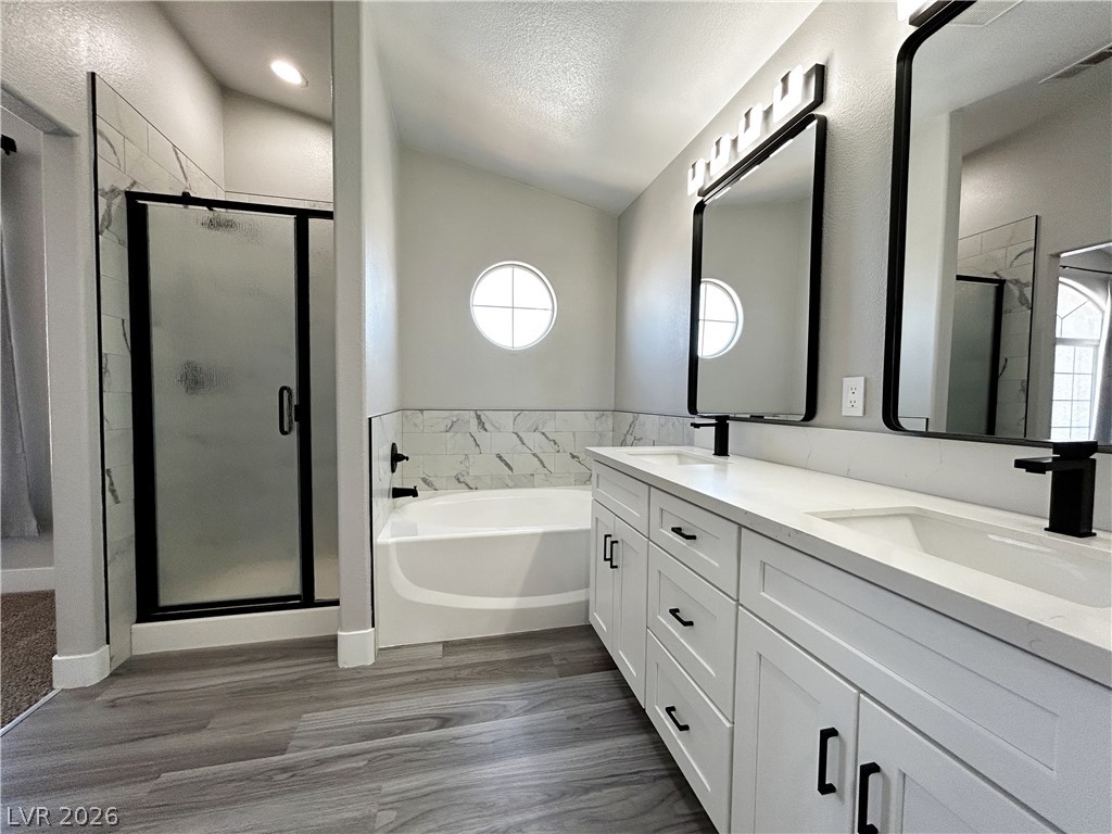 3921 Hampton Grove Court Property Photo 30