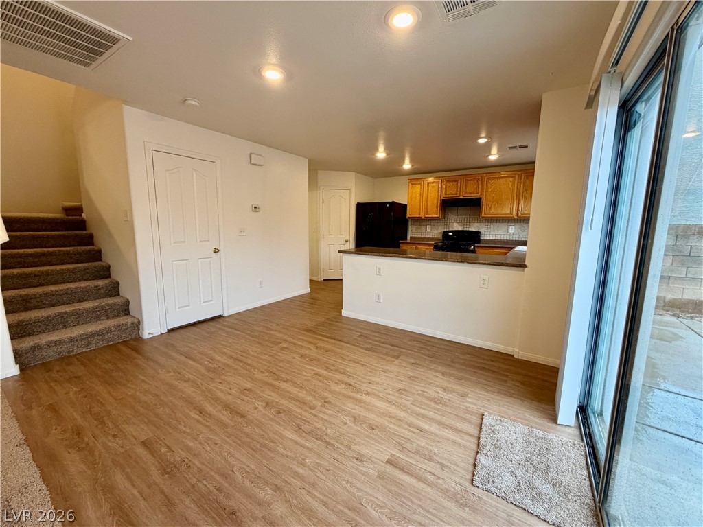 5313 Hollyridge Street Property Photo 5