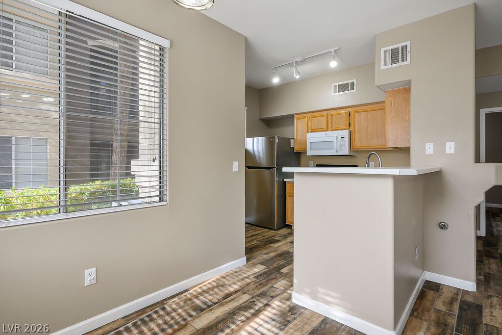 9050 West Warm Springs Road 1128 Property Photo 10