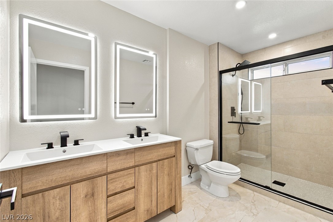 2924 Linkview Drive Property Photo 11