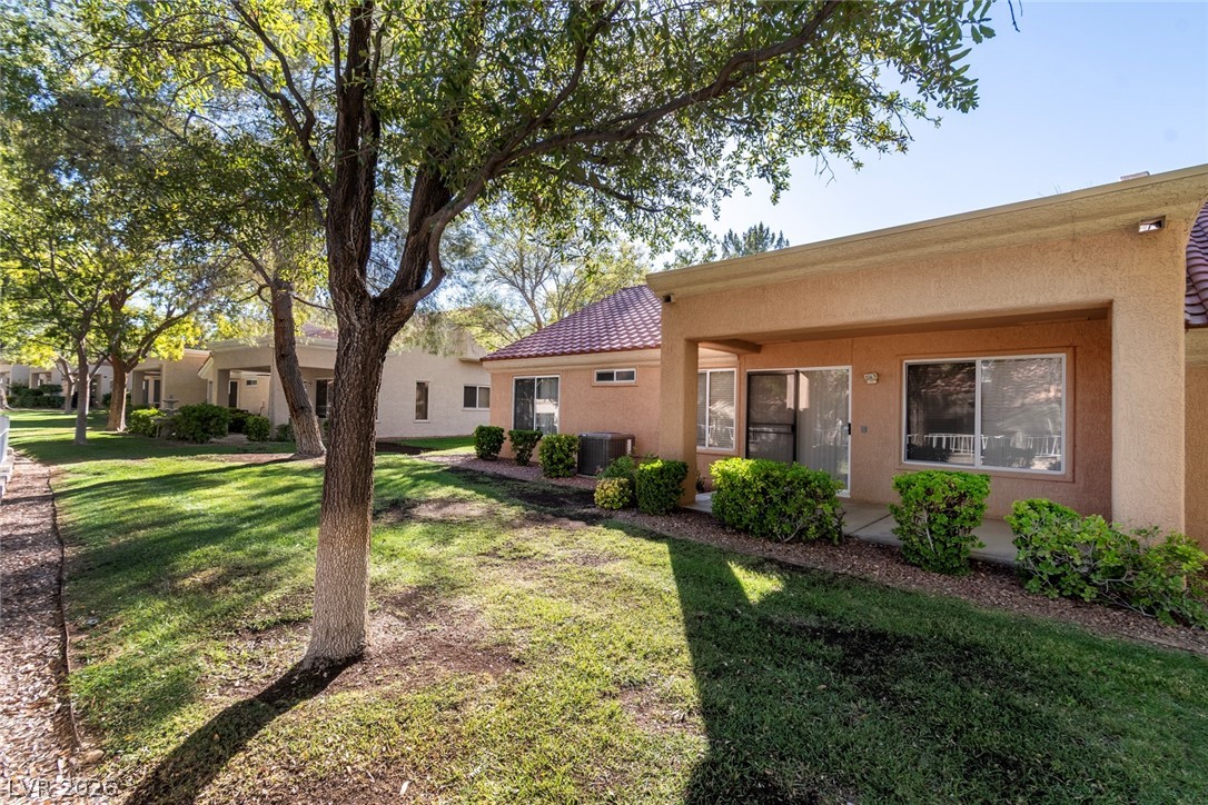 2924 Linkview Drive Property Photo 15