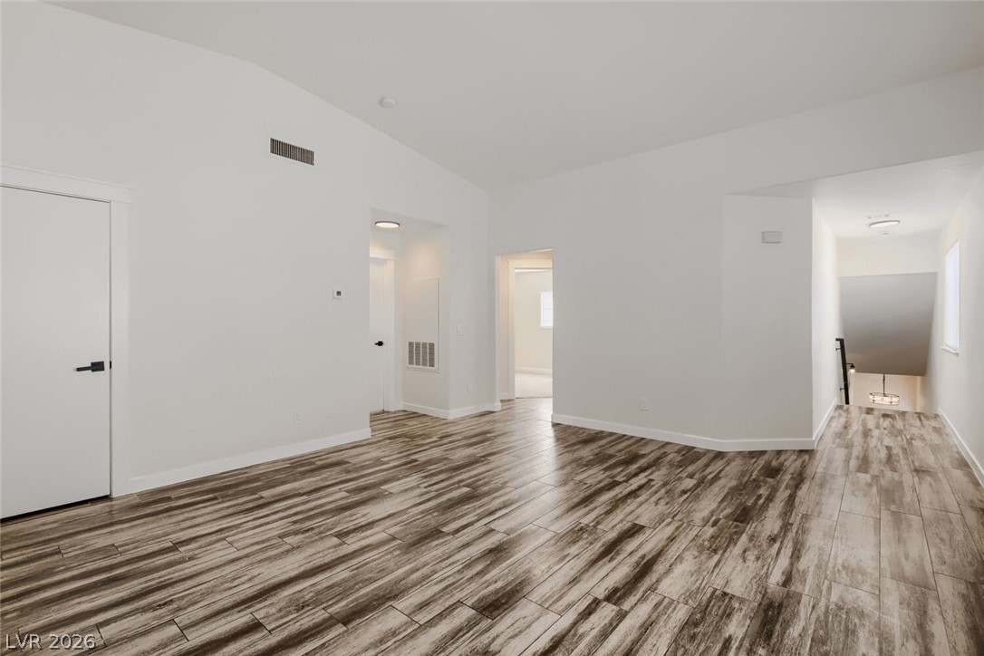 7564 Durham Hall Avenue 201 Property Photo 20