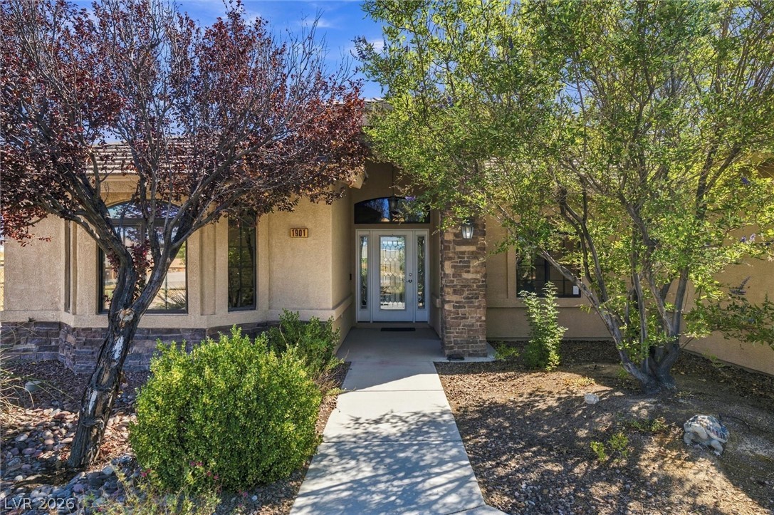 1901 Old West Avenue Property Photo 8