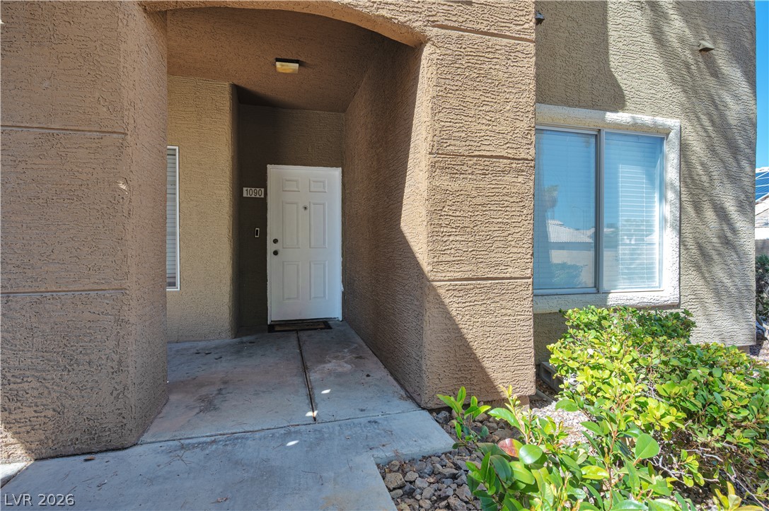 8025 West Russell Road 1090 Property Photo 1