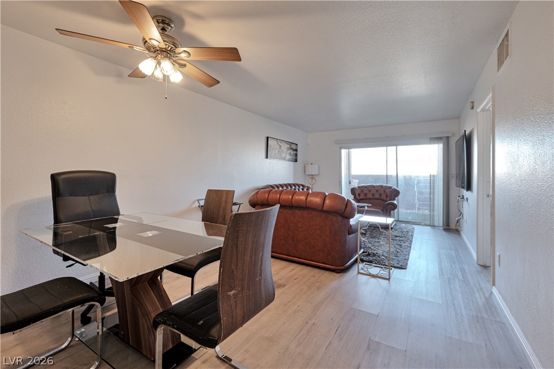 8025 West Russell Road 1090 Property Photo 16
