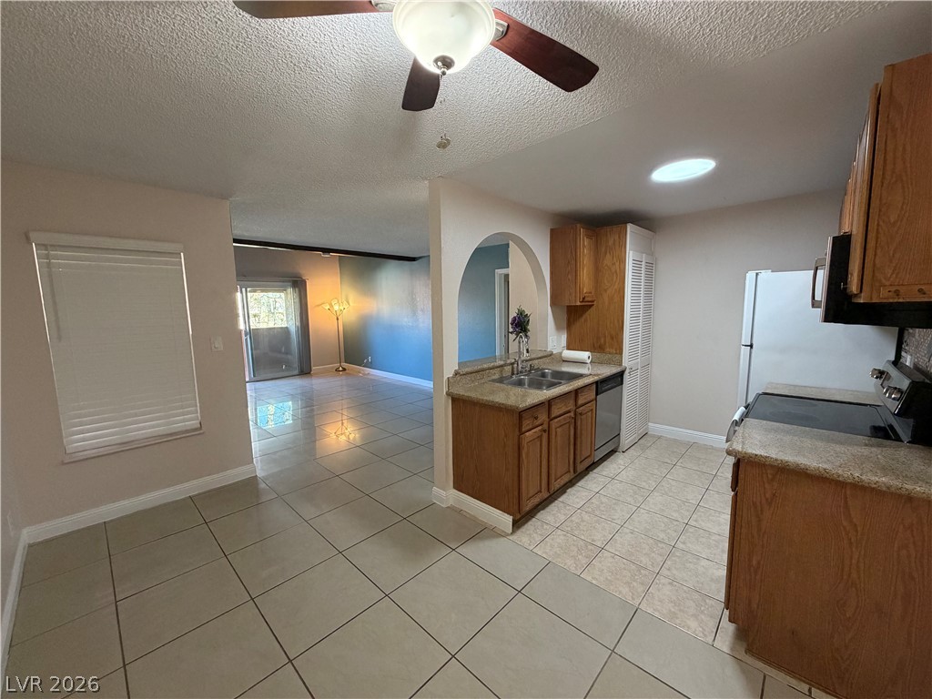 1515 East Reno Avenue E201 Property Photo 1
