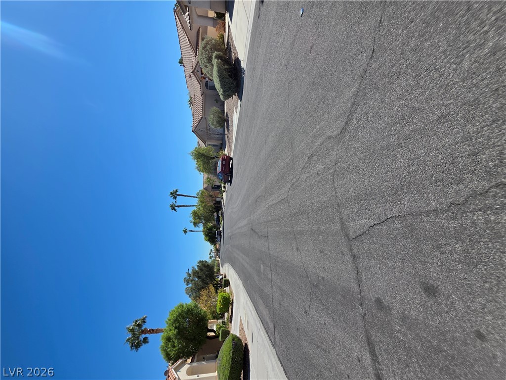 9829 Ridge Creek Place Property Photo 6
