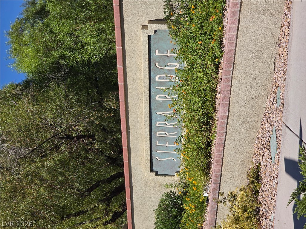 9829 Ridge Creek Place Property Photo 7