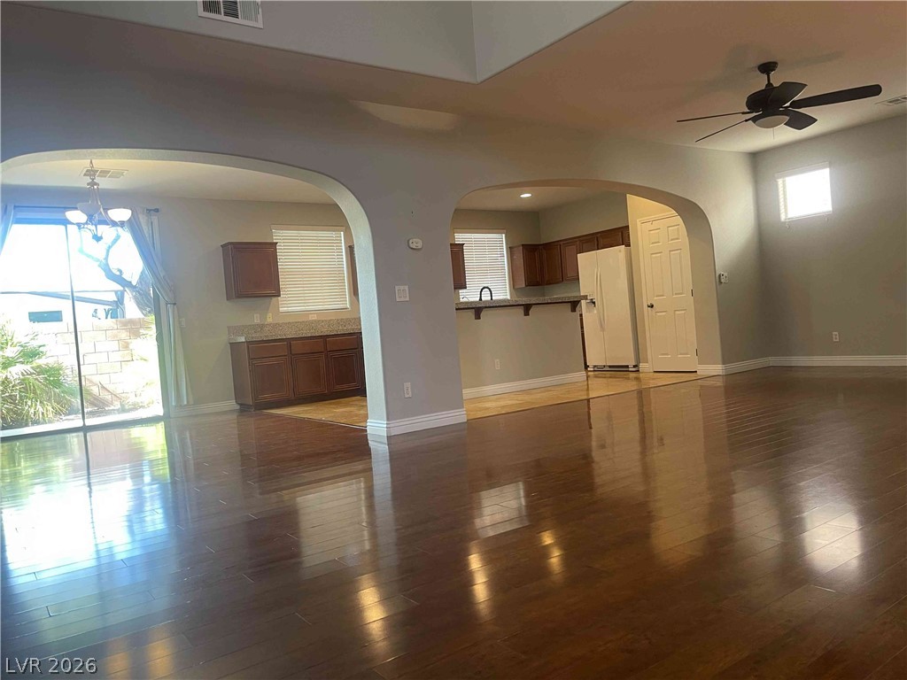 1613 Yellow Tulip Place N Property Photo 3