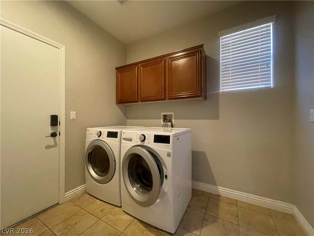 1613 Yellow Tulip Place N Property Photo 18