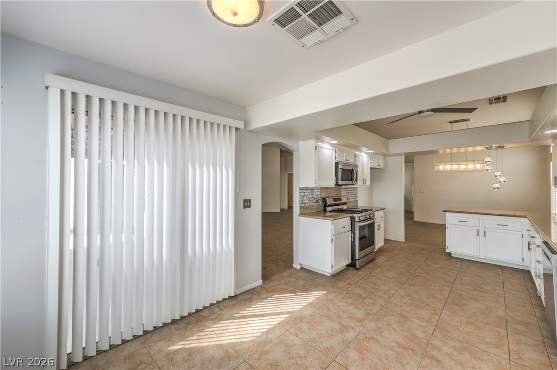6124 Satre Court Property Photo 15