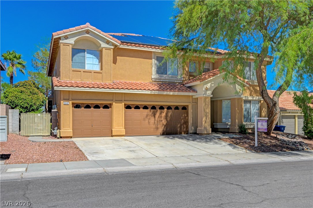 8640 Castle Hill Avenue Property Photo 3