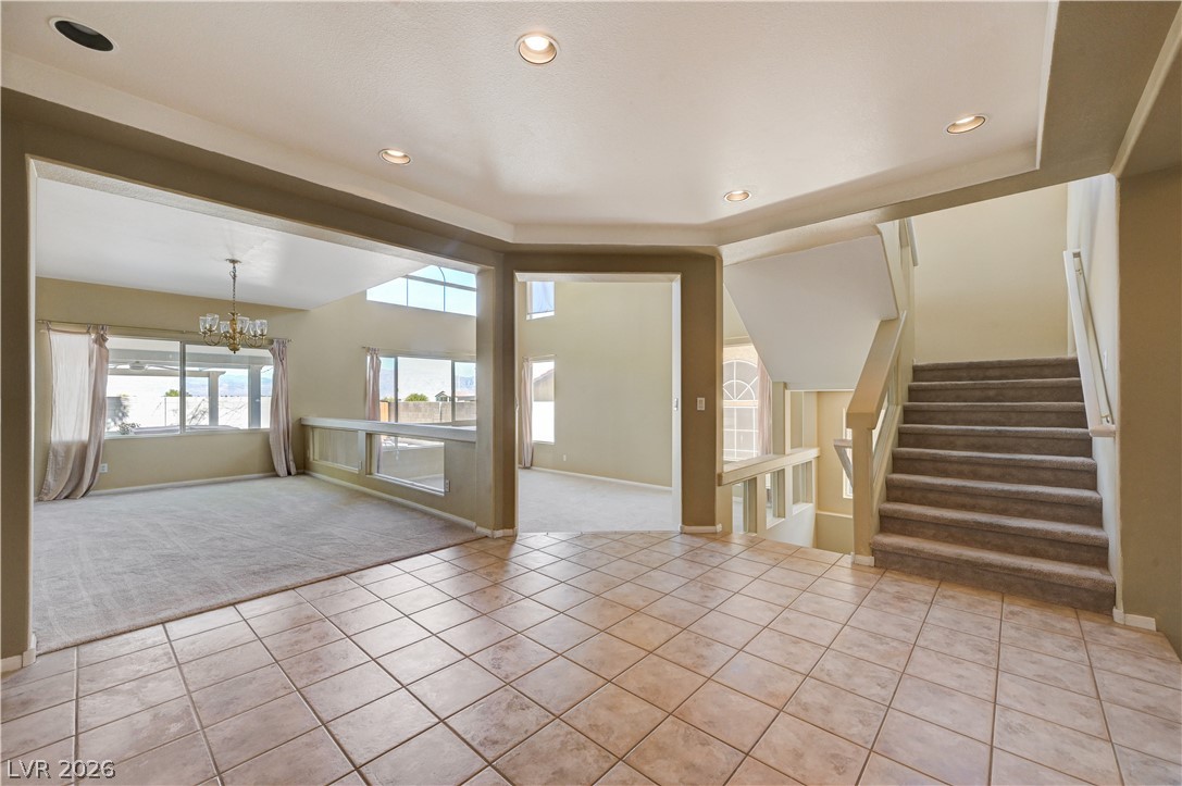 8640 Castle Hill Avenue Property Photo 4