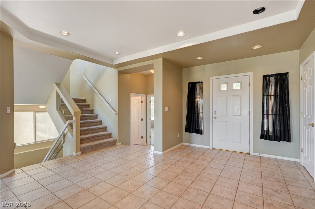8640 Castle Hill Avenue Property Photo 5