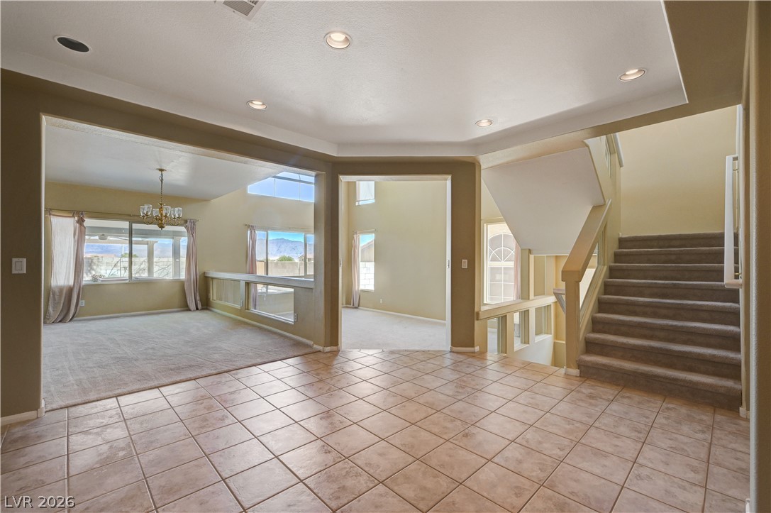 8640 Castle Hill Avenue Property Photo 8