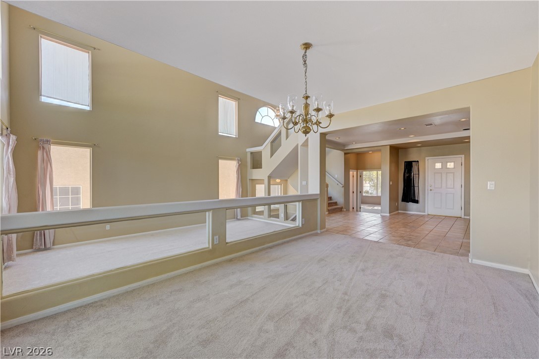 8640 Castle Hill Avenue Property Photo 12