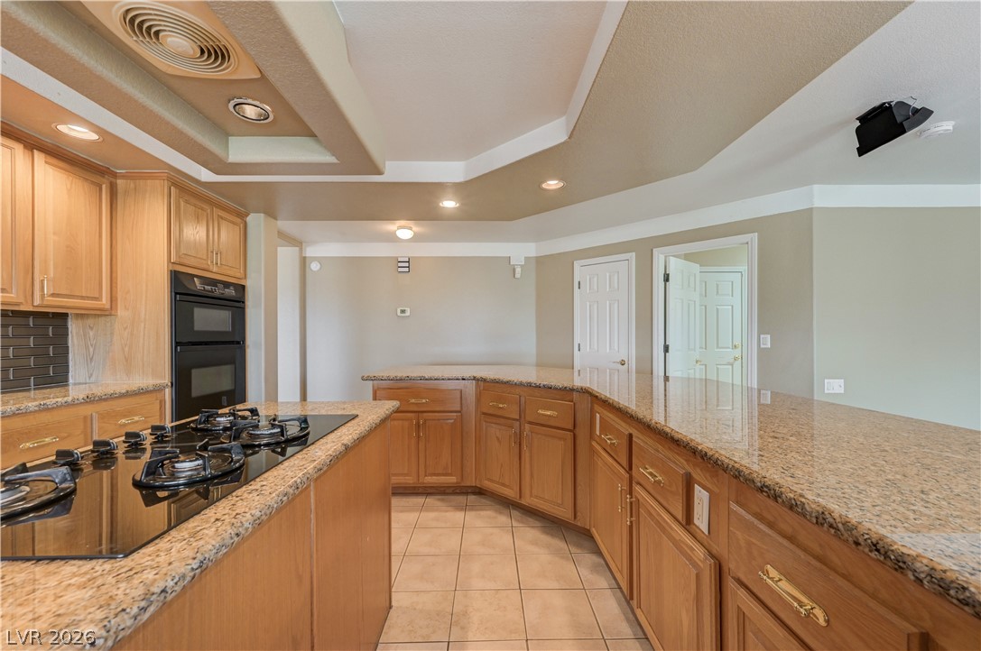8640 Castle Hill Avenue Property Photo 23