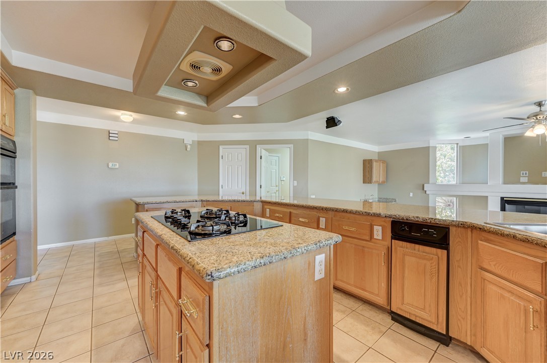 8640 Castle Hill Avenue Property Photo 26
