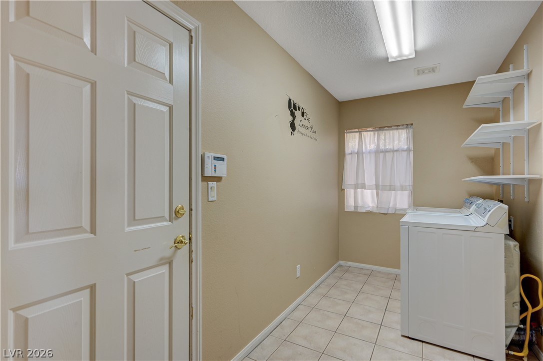 8640 Castle Hill Avenue Property Photo 36