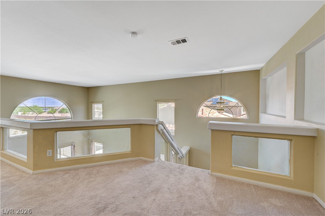 8640 Castle Hill Avenue Property Photo 40