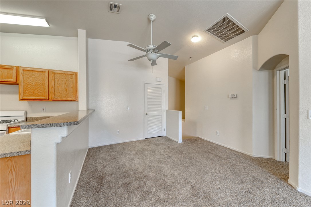 2560 Land Rush Drive Property Photo 10