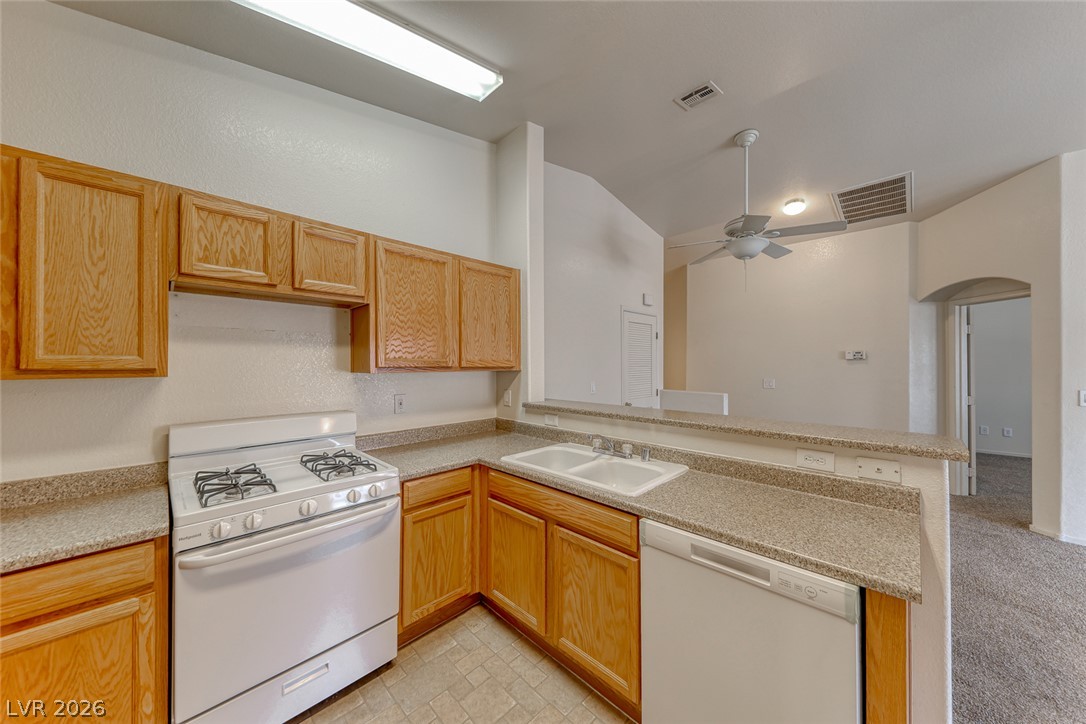 2560 Land Rush Drive Property Photo 15