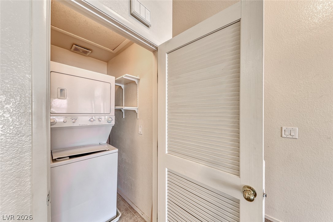 2560 Land Rush Drive Property Photo 31