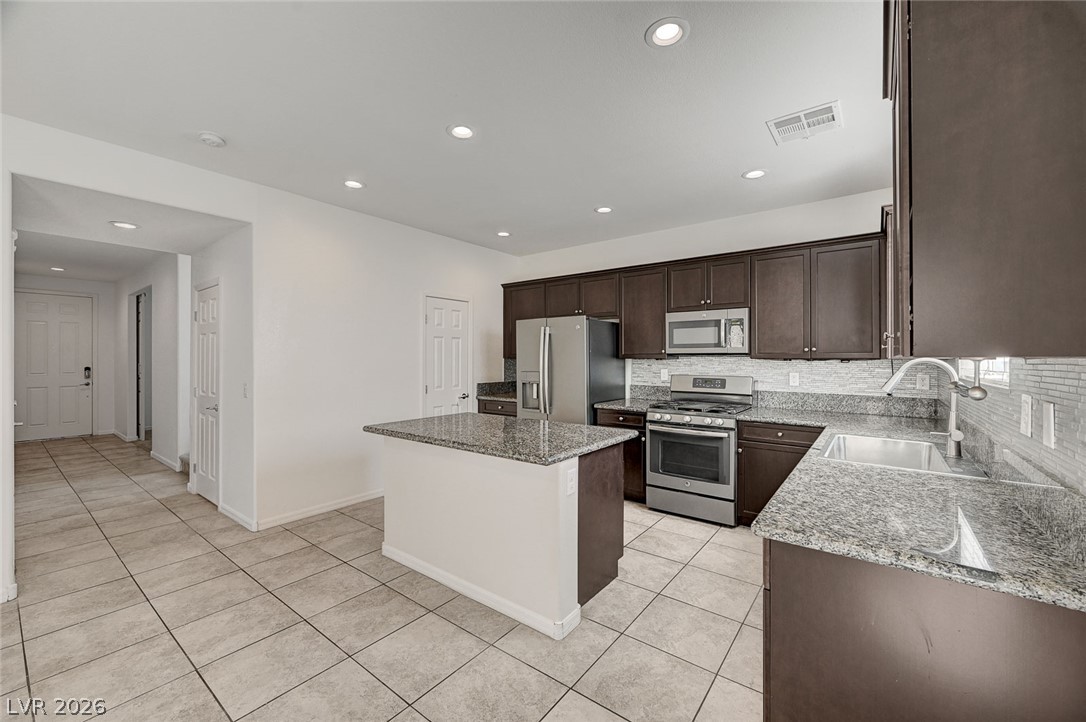 7841 Blue Lake Peak Street Property Photo 14