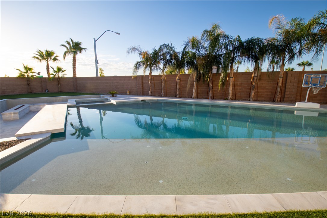 7614 Noche Oscura Circle Property Photo 8