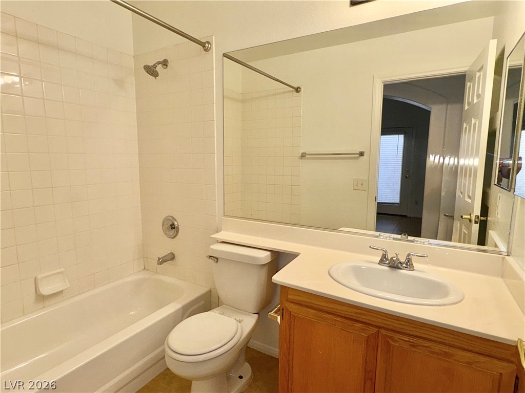 4011 Chalfont Court Property Photo 6