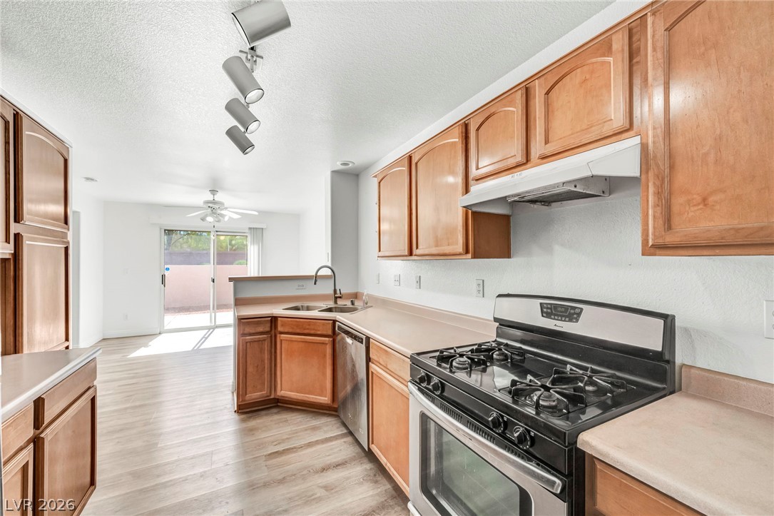 511 Armenian Place Property Photo 15