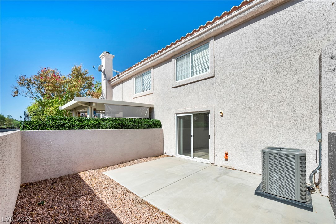 511 Armenian Place Property Photo 27