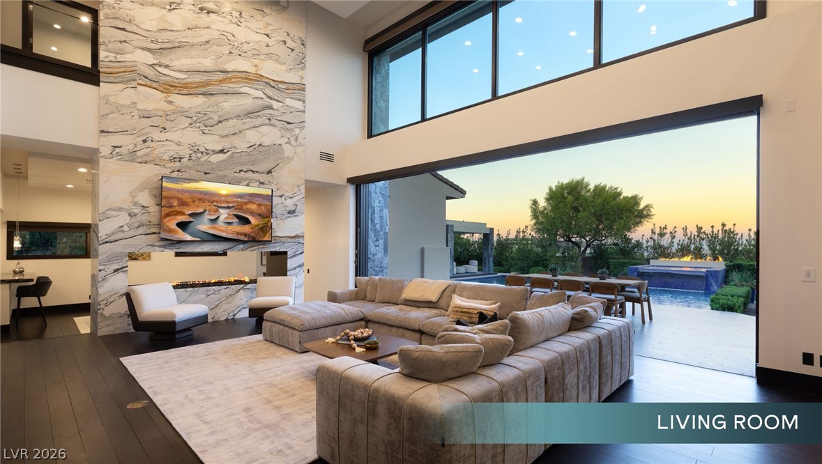 6 Bright Hollow Court Property Photo 5