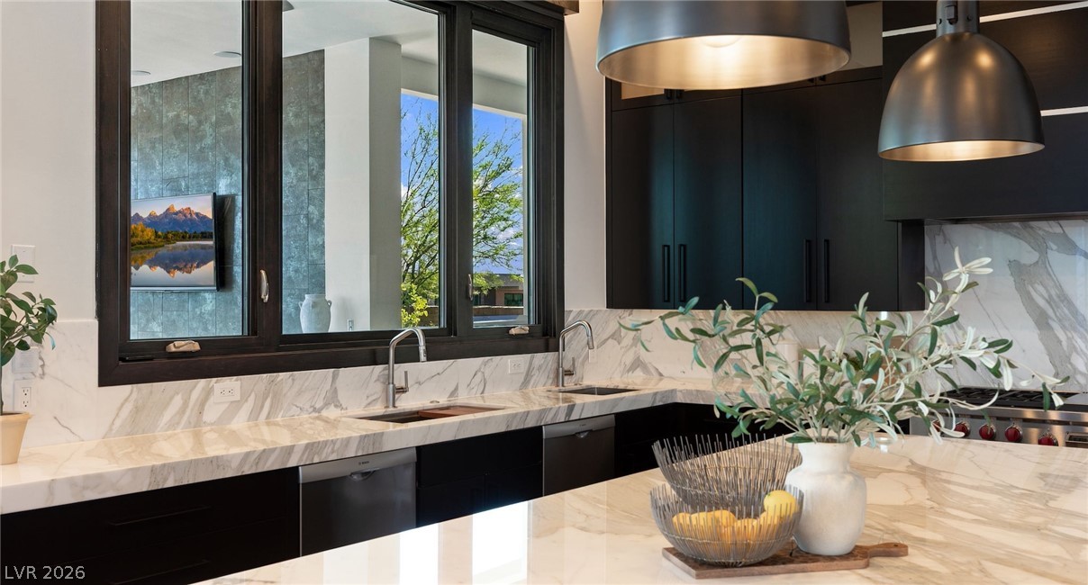 6 Bright Hollow Court Property Photo 8