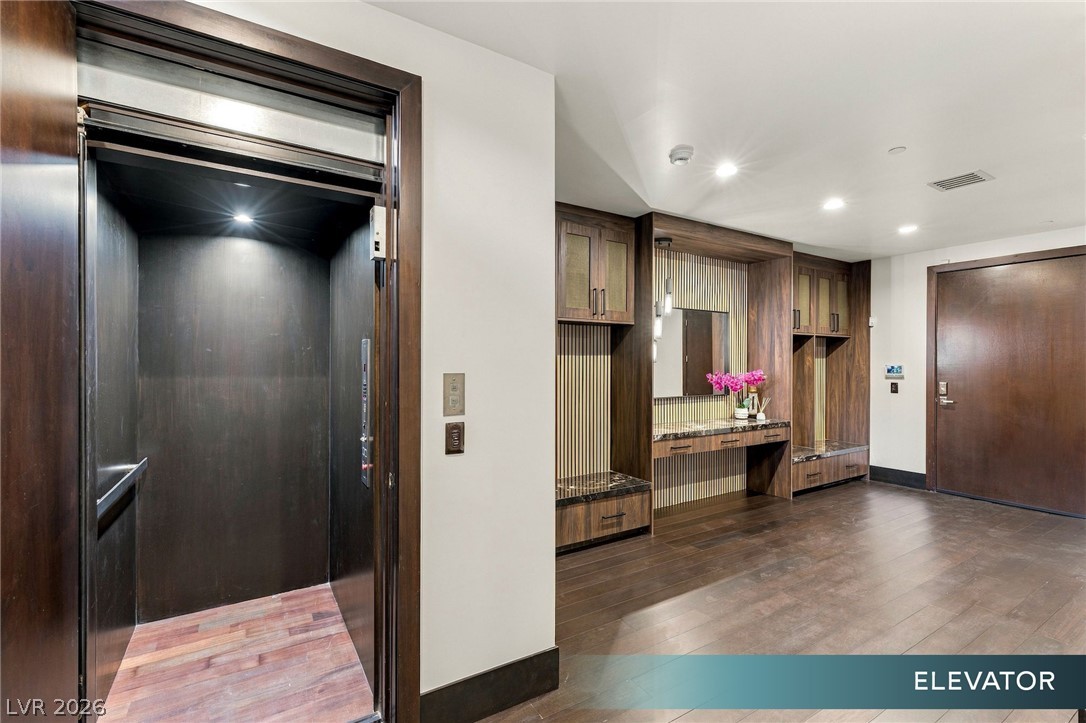 6 Bright Hollow Court Property Photo 24