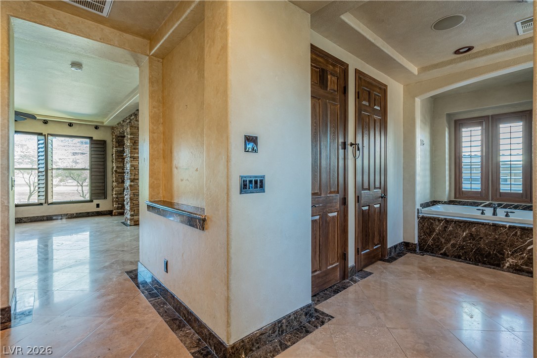 1423 Foothills Village Drive Property Photo 30
