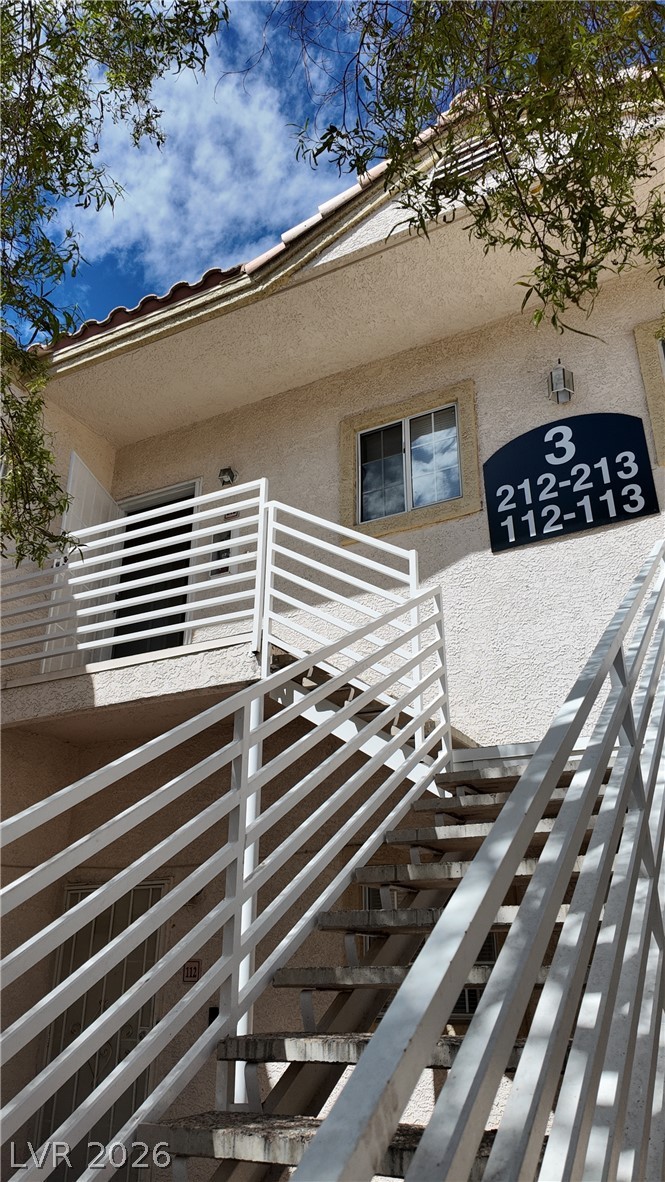 1900 North Torrey Pines Drive 212 Property Photo 21