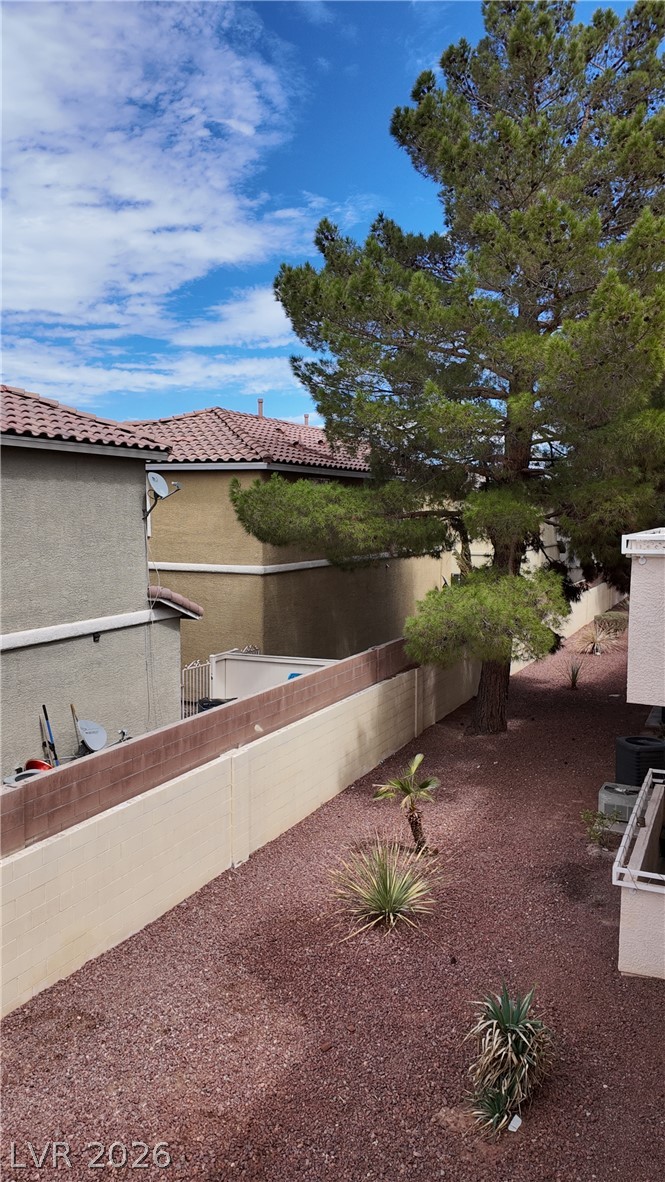 1900 North Torrey Pines Drive 212 Property Photo 28