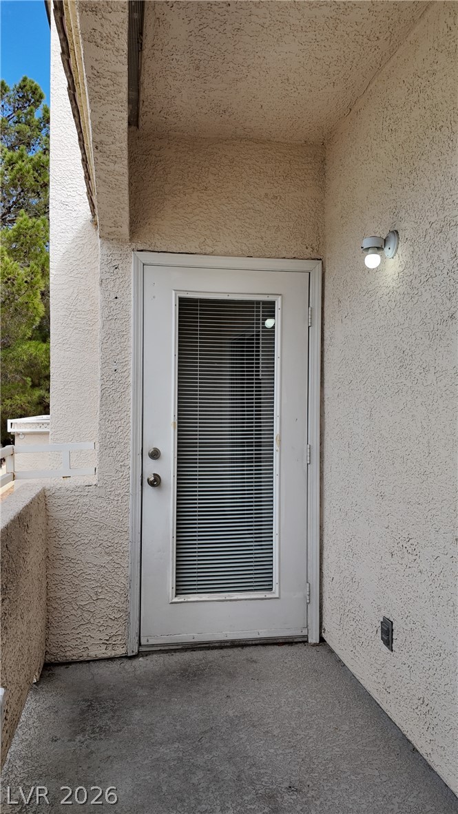 1900 North Torrey Pines Drive 212 Property Photo 30